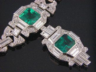 Platinum Art Deco Colombian Emerald and Diamond Necklace 32.00ct