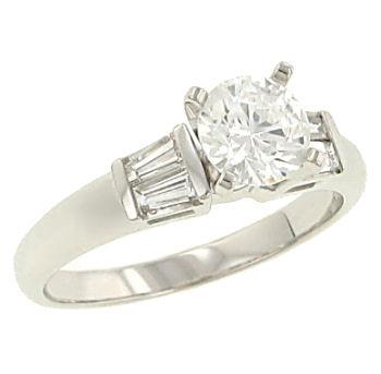 Ladies 3 Stone Tapered Baguette Diamond Engagement Ring ||| Diamond 0.83cttw G VS2 ||| PLAT