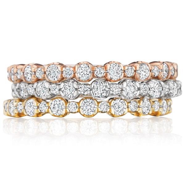21-Stone Round Shared-Prong Scalloped Diamond Wedding Band – 0.49 cttw