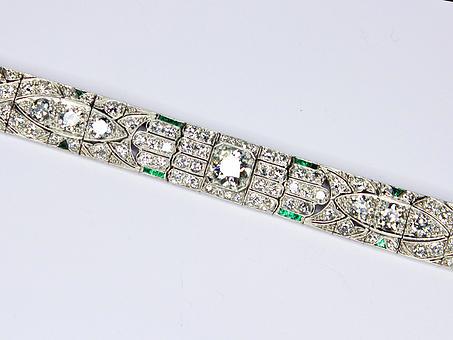 Platinum Art Deco Diamond and Emerald Bracelet, Circa 1930
