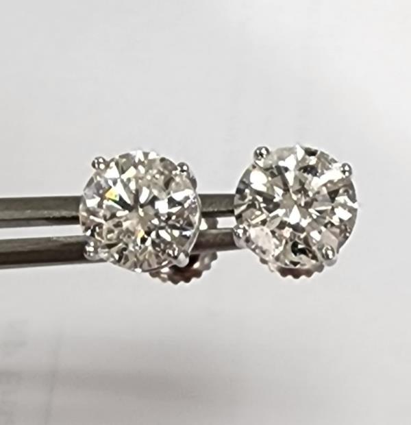 14K White Gold 1.00cttw Matched Pair Diamond Stud Earrings (F Color, VS Clarity)