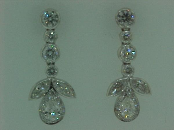 18KW Diamond Earring ||| 3.15 cttw Diamond Rou Mq and PS