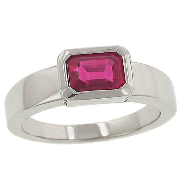 Horizontal Bezel Set Emerald Shaped Natural Ruby Fashion Ring (Gemological Institute Of America Certified) ||| 