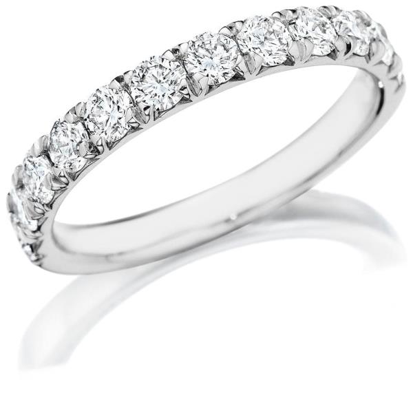 12-Stone Round Shared-Prong Diamond Wedding Band in 14K Gold – 0.98 cttw