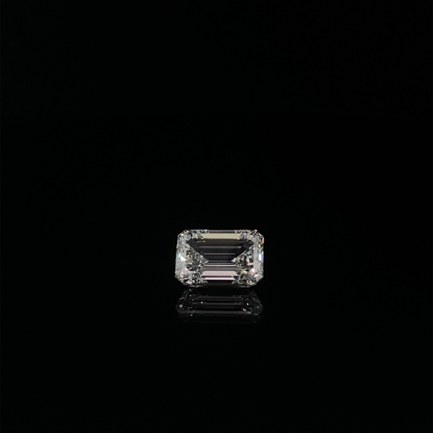3.57 CT Emerald Cut Lab Grown Loose Diamond – F Color, VS1 Clarity, IGI Certified (631406681)